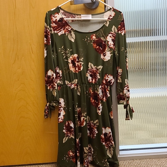 French Grey Dresses & Skirts - Olive Green Floral Dress